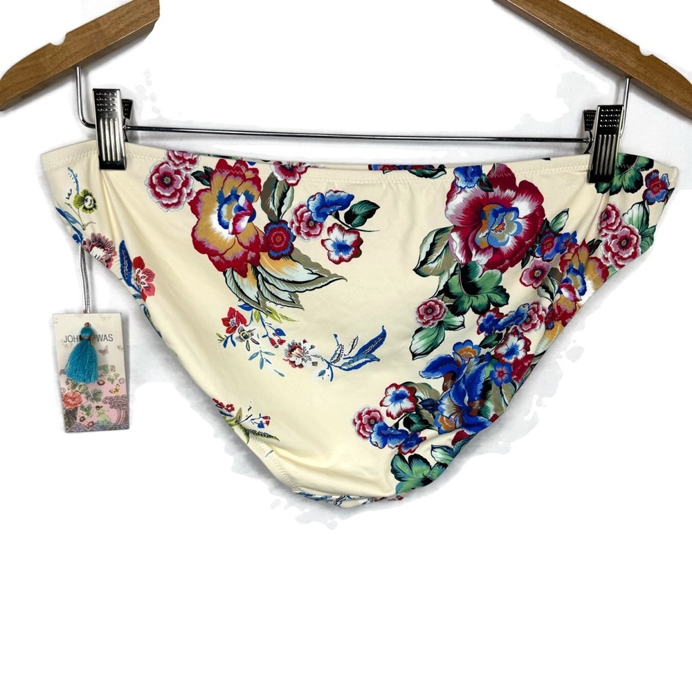 Johnny Was Maya Hipster Cream color with Bold Flowers New with Tags size XL - Picture 4 of 9
